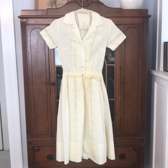Dresses & Skirts - Sweet pale yellow Xs vintage dress cottage core retro